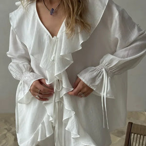 VILZSTUDIOS Chic White Linen Lace-Up Shirt