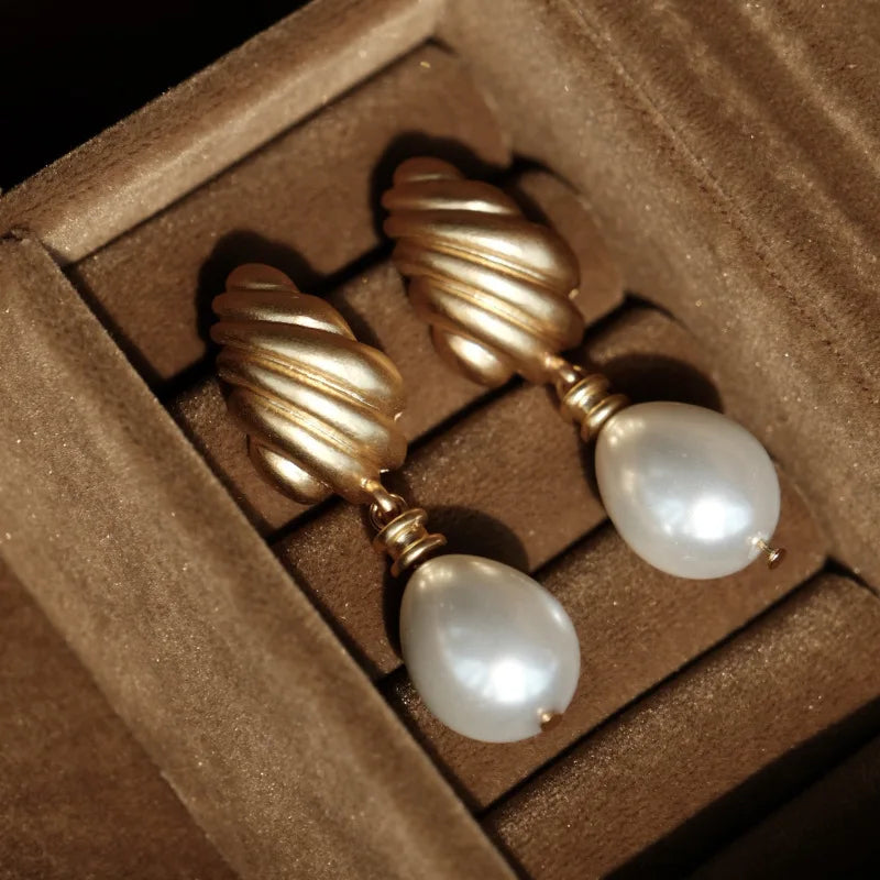 VILZSTUDIOS Gold Pearl Geometric Drop Earrings