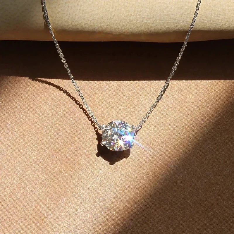 VILZSTUDIOS Simple Stylish Round Cubic Zircon Pendant Necklace