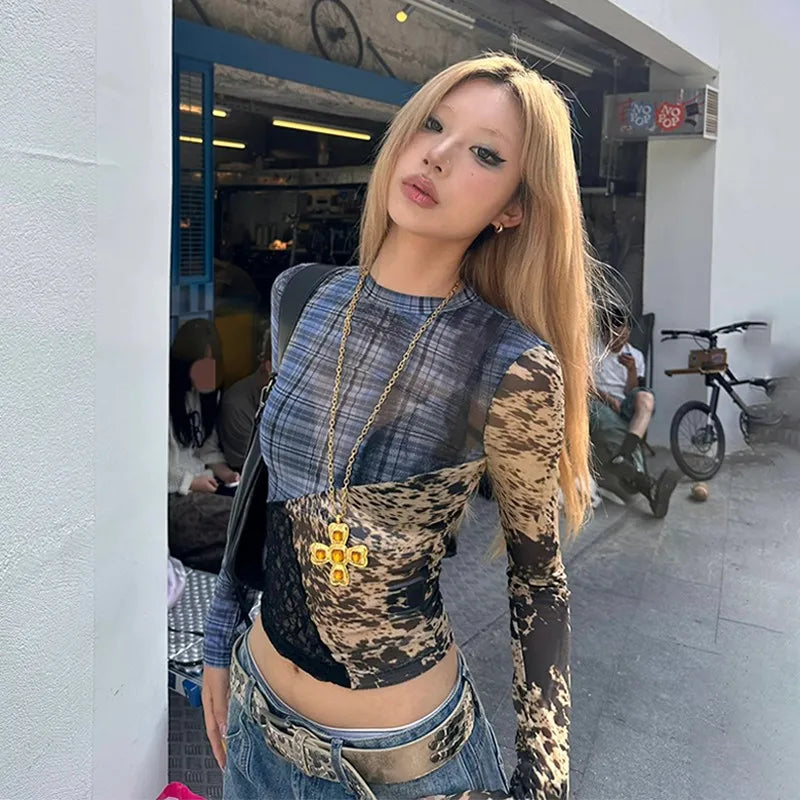 VILZSTUDIOS Vintage Lace Patchwork Mesh Irregular T-Shirt