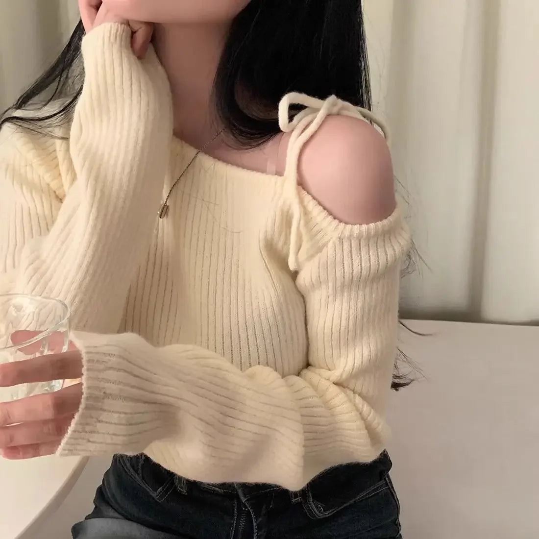 VILZSTUDIOS Slanted Tied Collar Red Retro Sweater