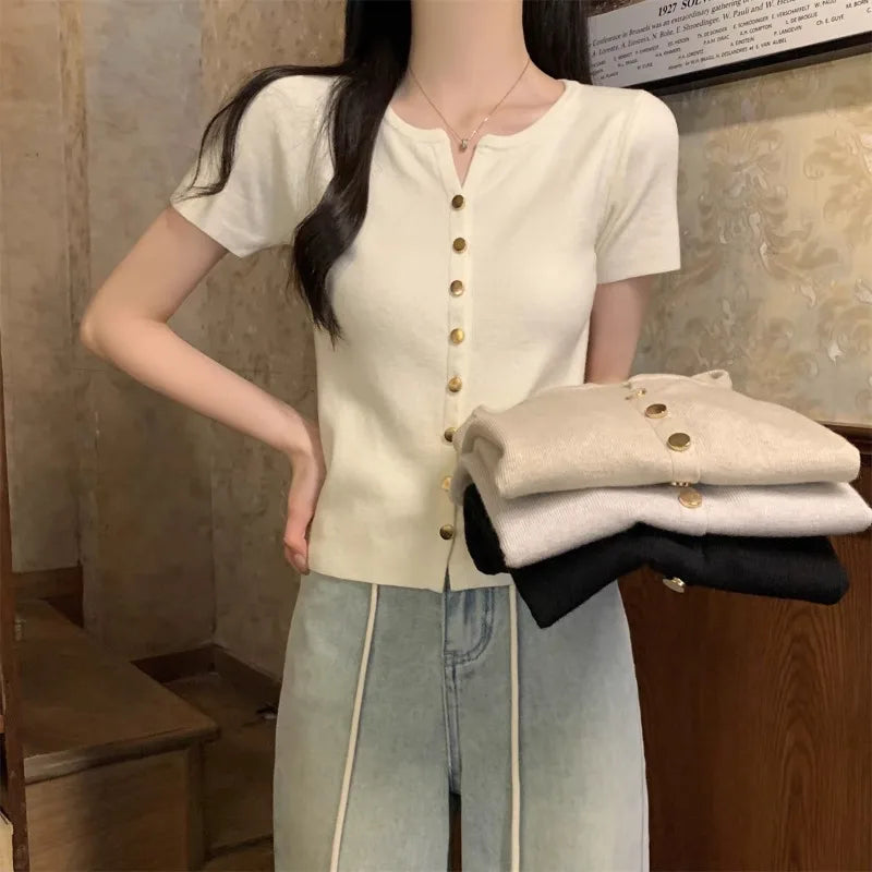 VILZSTUDIOS Basic Knitted Button Blouse