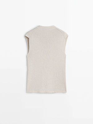 VILZSTUDIOS Minimalist Beige V-Neck Knit Vest