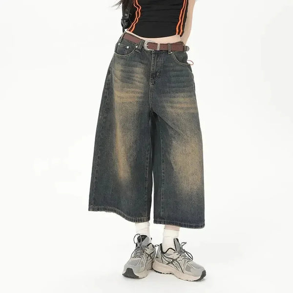 Dunkel gewaschene Jorts mit hoher Taille