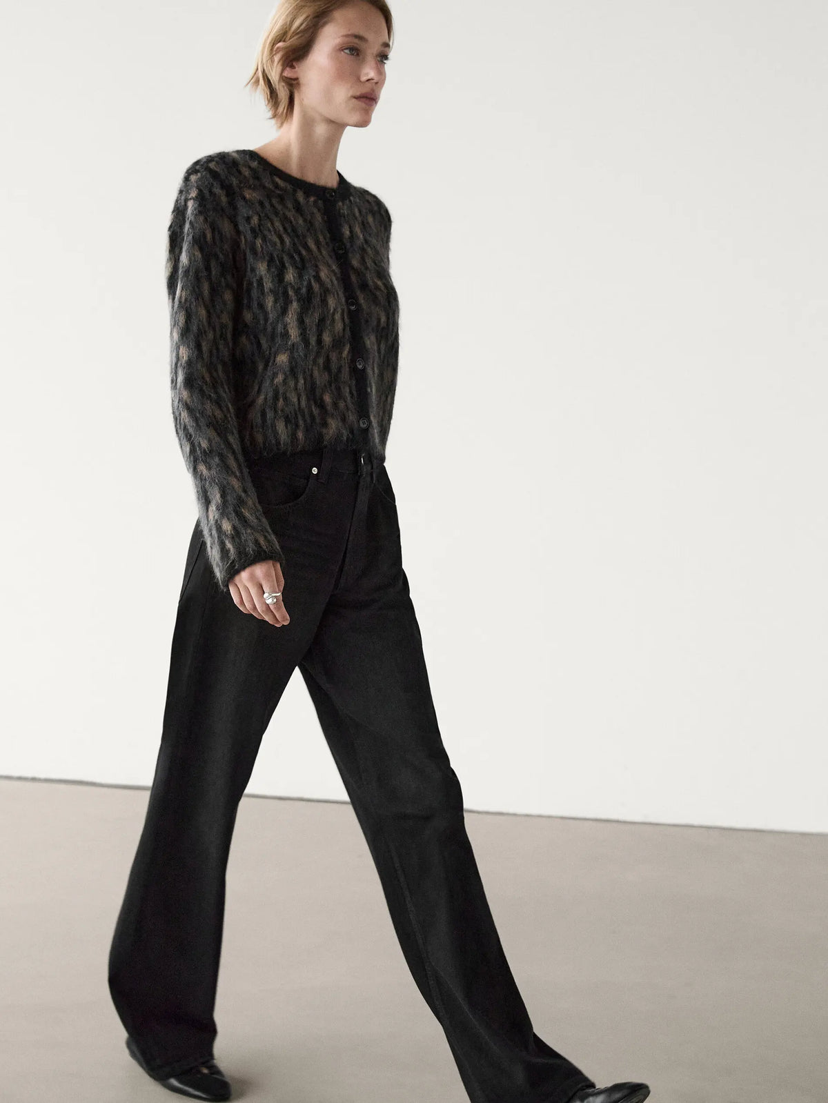 VILZSTUDIOS Fuzzy Leopard Print Cardigan