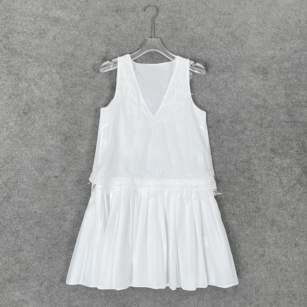 VILZSTUDIOS Elegant Lace Splicing V-Neck Dress