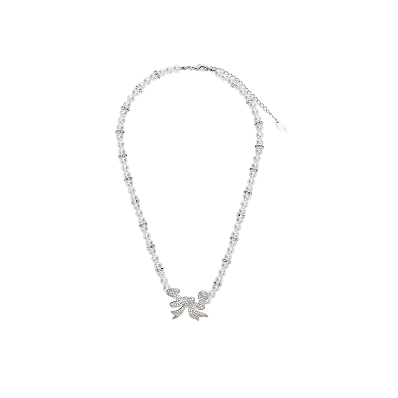 VILZSTUDIOS Elegant Amelie Pearl Pendant Necklace