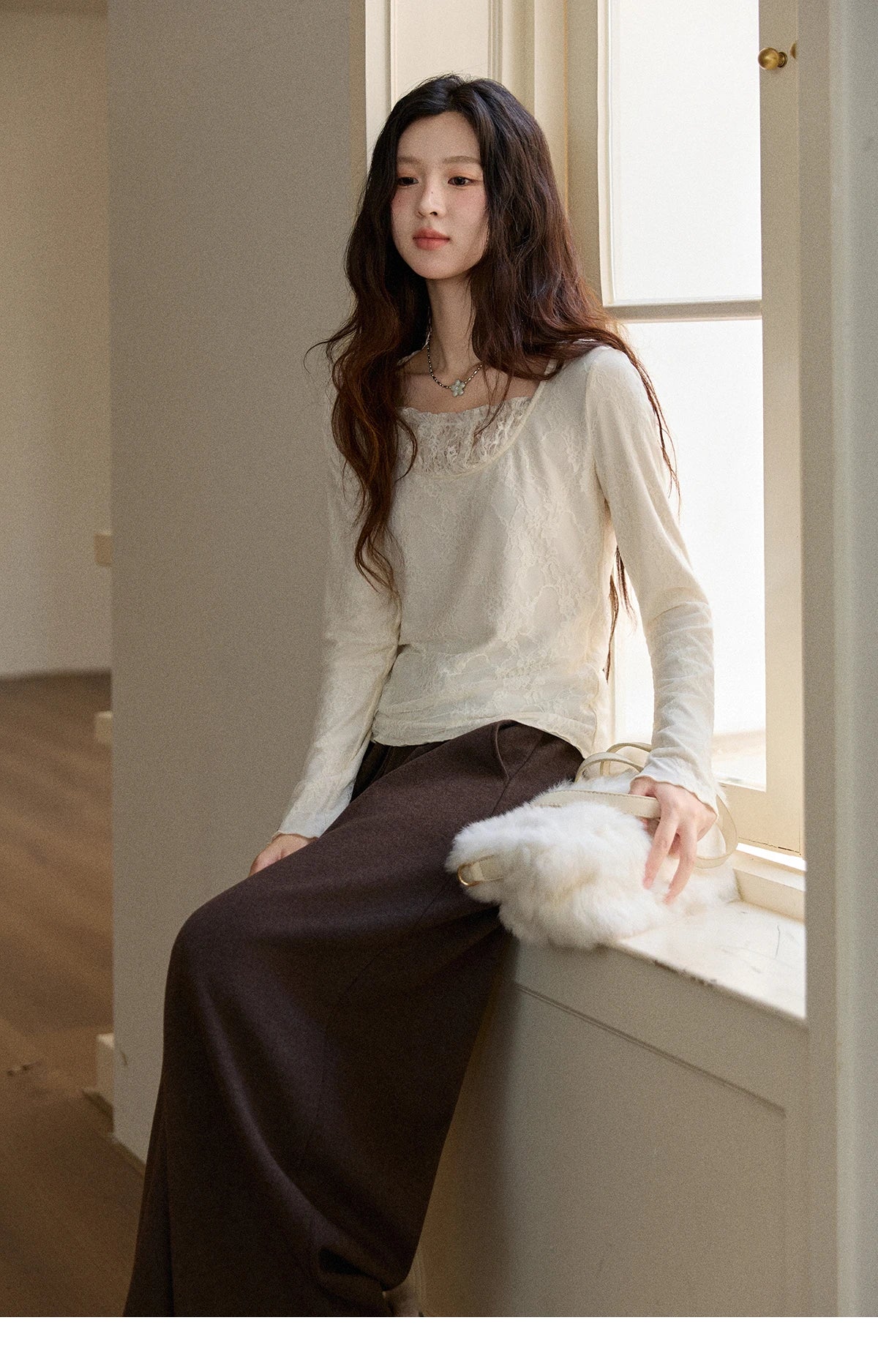 VILZSTUDIOS Elegant Beige Lace Patchwork Long Sleeve Top