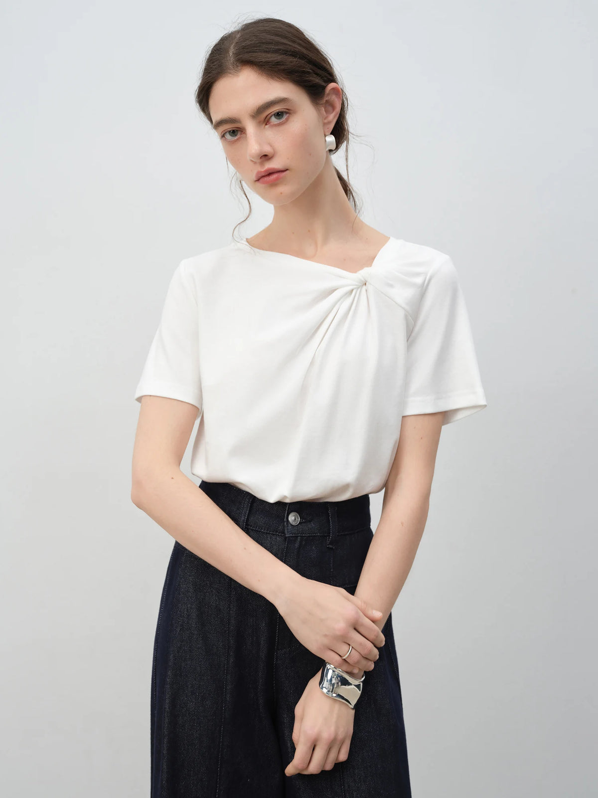 VILZSTUDIOS Asymmetrical Knot Petite Slim T-Shirt