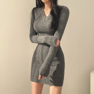 VILZSTUDIOS Elegant Basic Knitted Mini Dress
