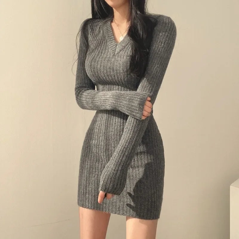VILZSTUDIOS Elegant Basic Knitted Mini Dress