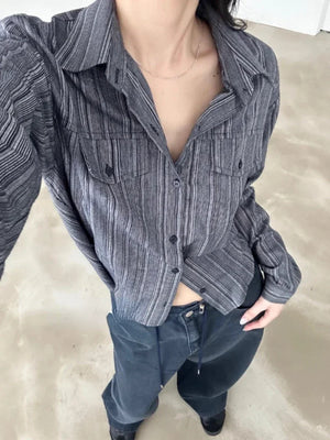 VILZSTUDIOS Slim Fit Korean Aesthetic Striped Shirt