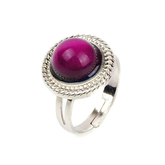 VILZSTUDIOS Mood ring with a retro design