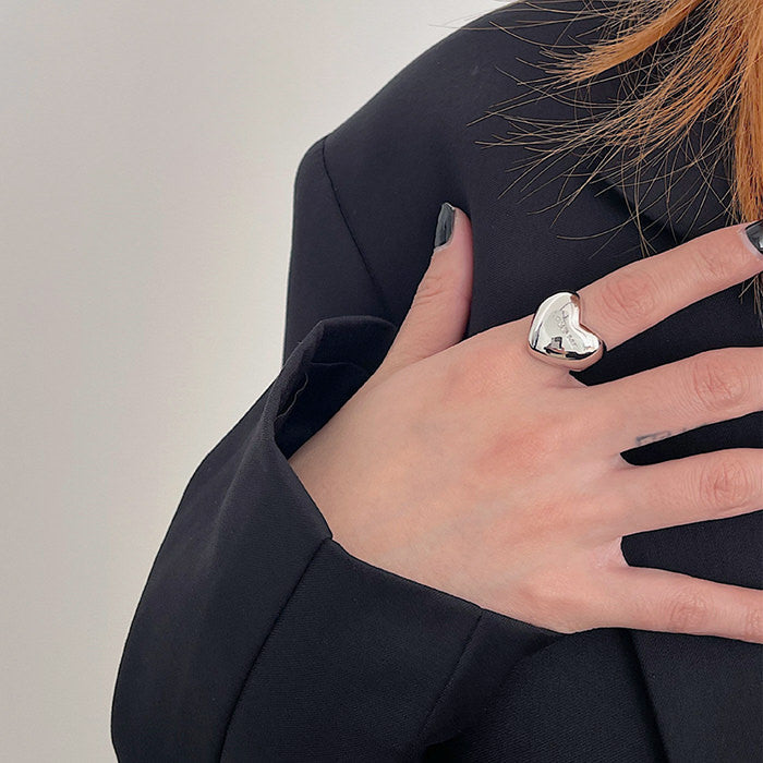 VILZSTUDIOS Adjustable love ring for stylish accessories
