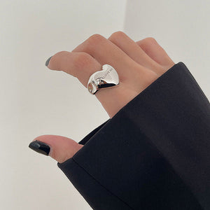 VILZSTUDIOS Adjustable love ring for stylish accessories