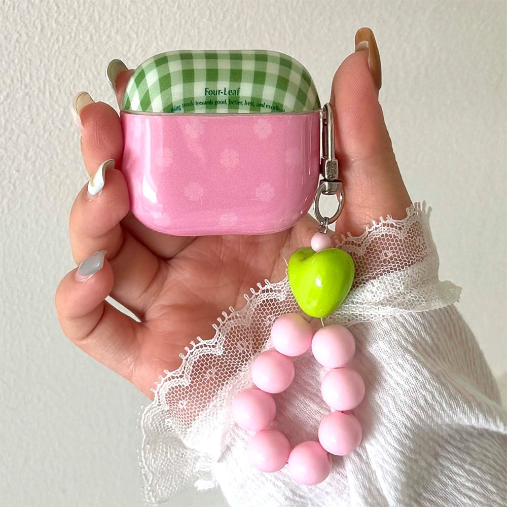 VILZSTUDIOS Cute Airpods case with beaded strap