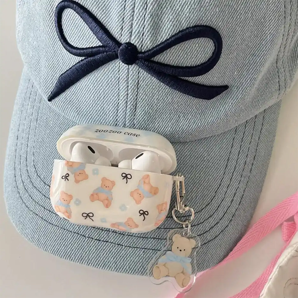 VILZSTUDIOS adorable bear and bow airpods case