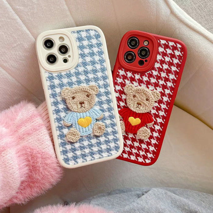 VILZSTUDIOS Bear embroidered phone case