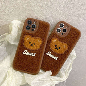 VILZSTUDIOS Cute bear iPhone case for stylish protection