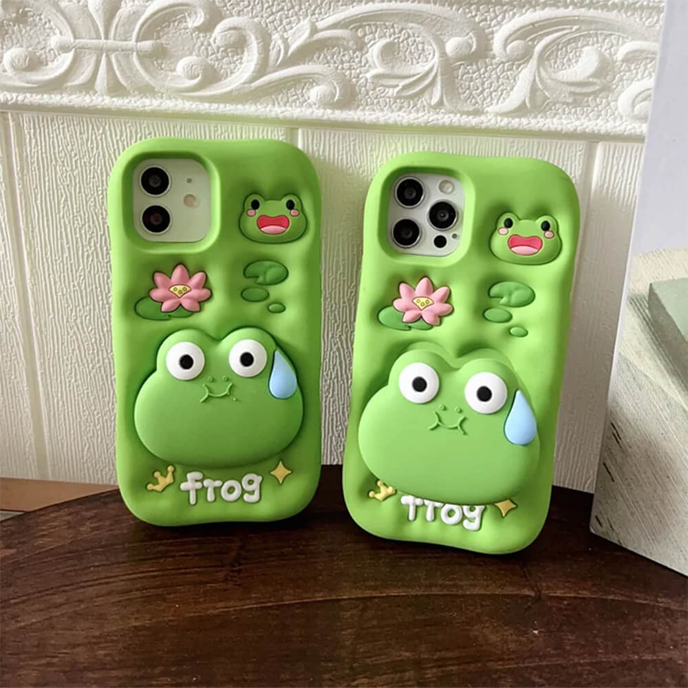 VILZSTUDIOS Frog themed phone case for stylish protection
