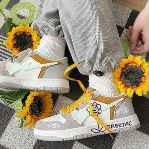 VILZSTUDIOS Stylish floral low-top sneakers for casual wear