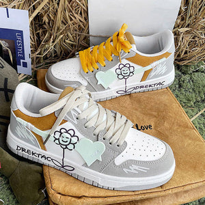 VILZSTUDIOS Stylish floral low-top sneakers for casual wear