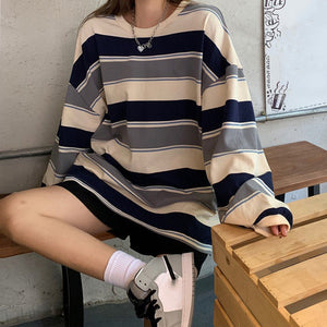 VILZSTUDIOS Aesthetic long sleeve top from VILZSTUDIOS