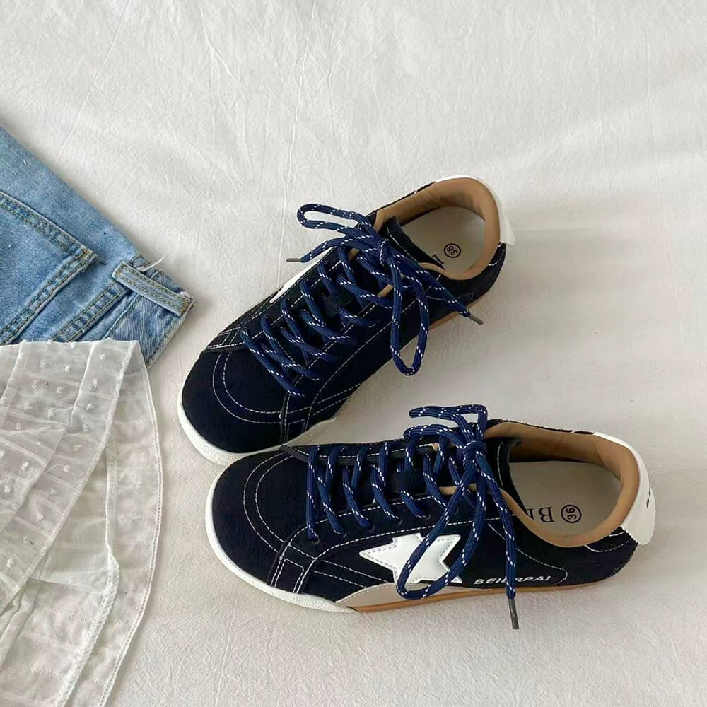 VILZSTUDIOS Aesthetic star patch sneakers for casual wear
