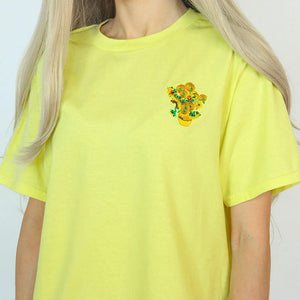 VILZSTUDIOS Artistic graphic tee featuring floral design