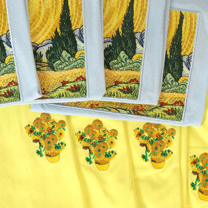 VILZSTUDIOS Artistic graphic tee featuring floral design