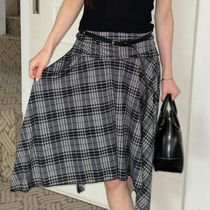 VILZSTUDIOS Asymmetrical plaid skirt for stylish outfits
