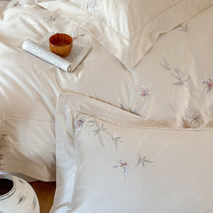 VILZSTUDIOS cream or pale gray bamboo and butterfly embroidered satin bedding set with flanged borders