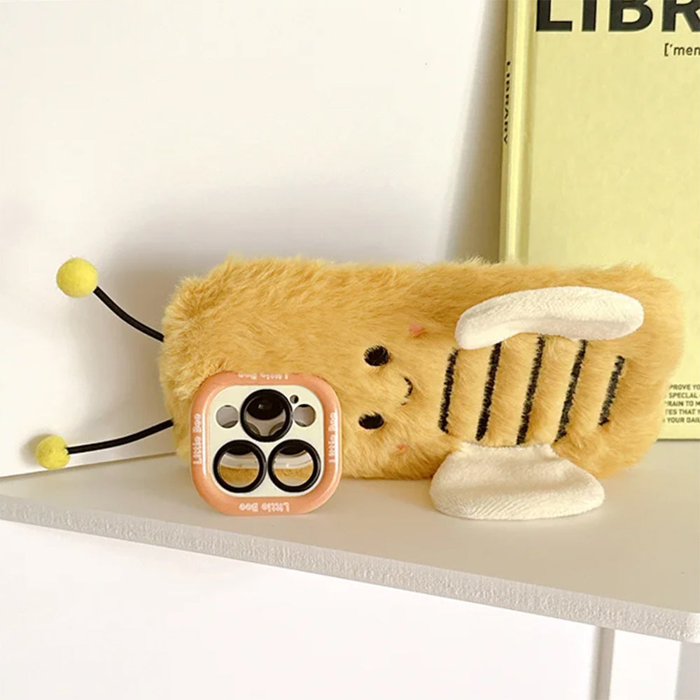 VILZSTUDIOS Trendy iPhone case with cute bee design