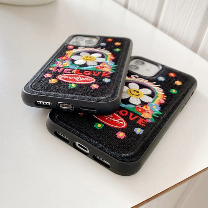 VILZSTUDIOS Stylish iPhone case with floral design