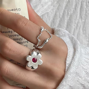 VILZSTUDIOS Stylish chunky ring with adjustable fit