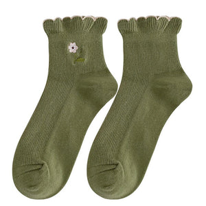 VILZSTUDIOS Embroidered socks for stylish outfits