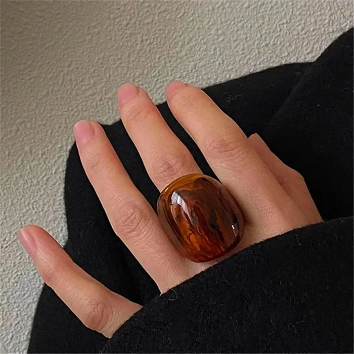 VILZSTUDIOS Amber resin statement ring for fashion accessories