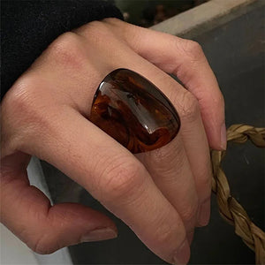 VILZSTUDIOS Amber resin statement ring for fashion accessories