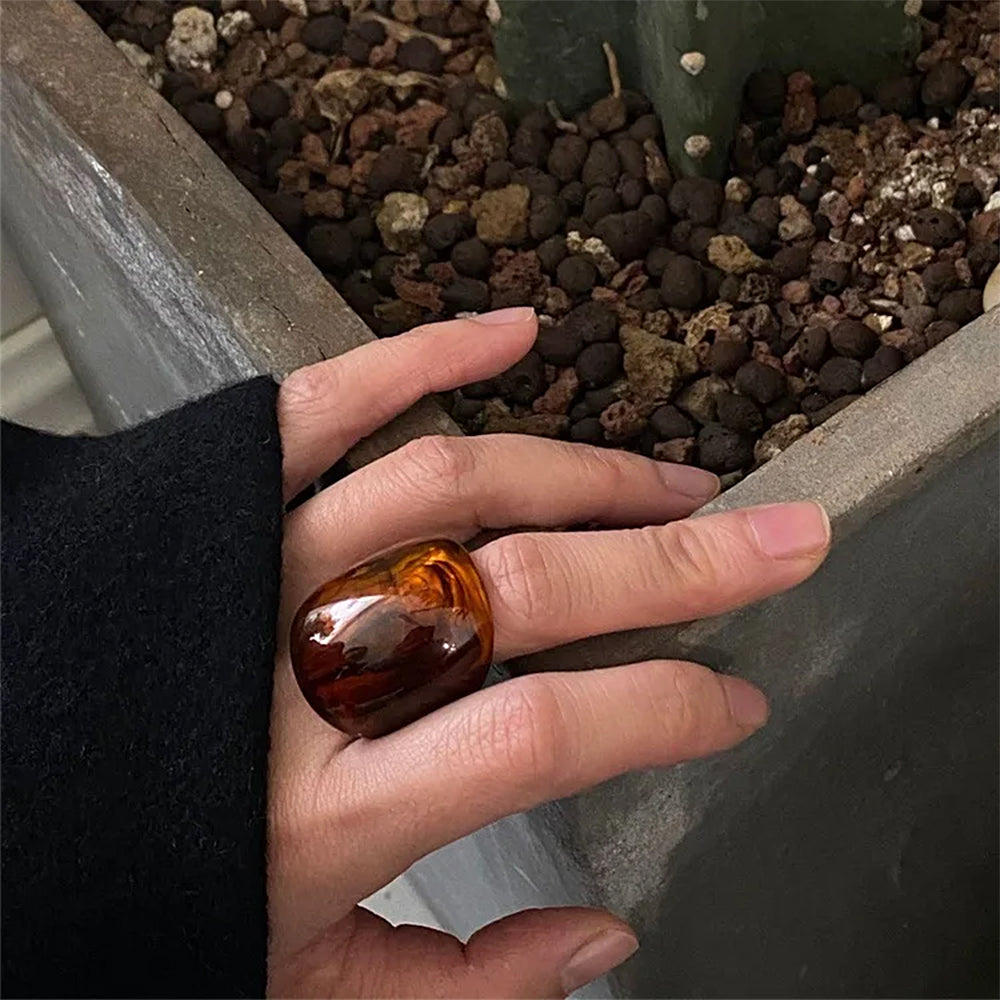 VILZSTUDIOS Amber resin statement ring for fashion accessories