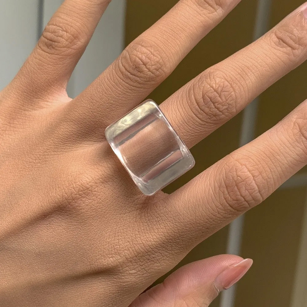 VILZSTUDIOS Bold geometric chunky ring for stylish accessories