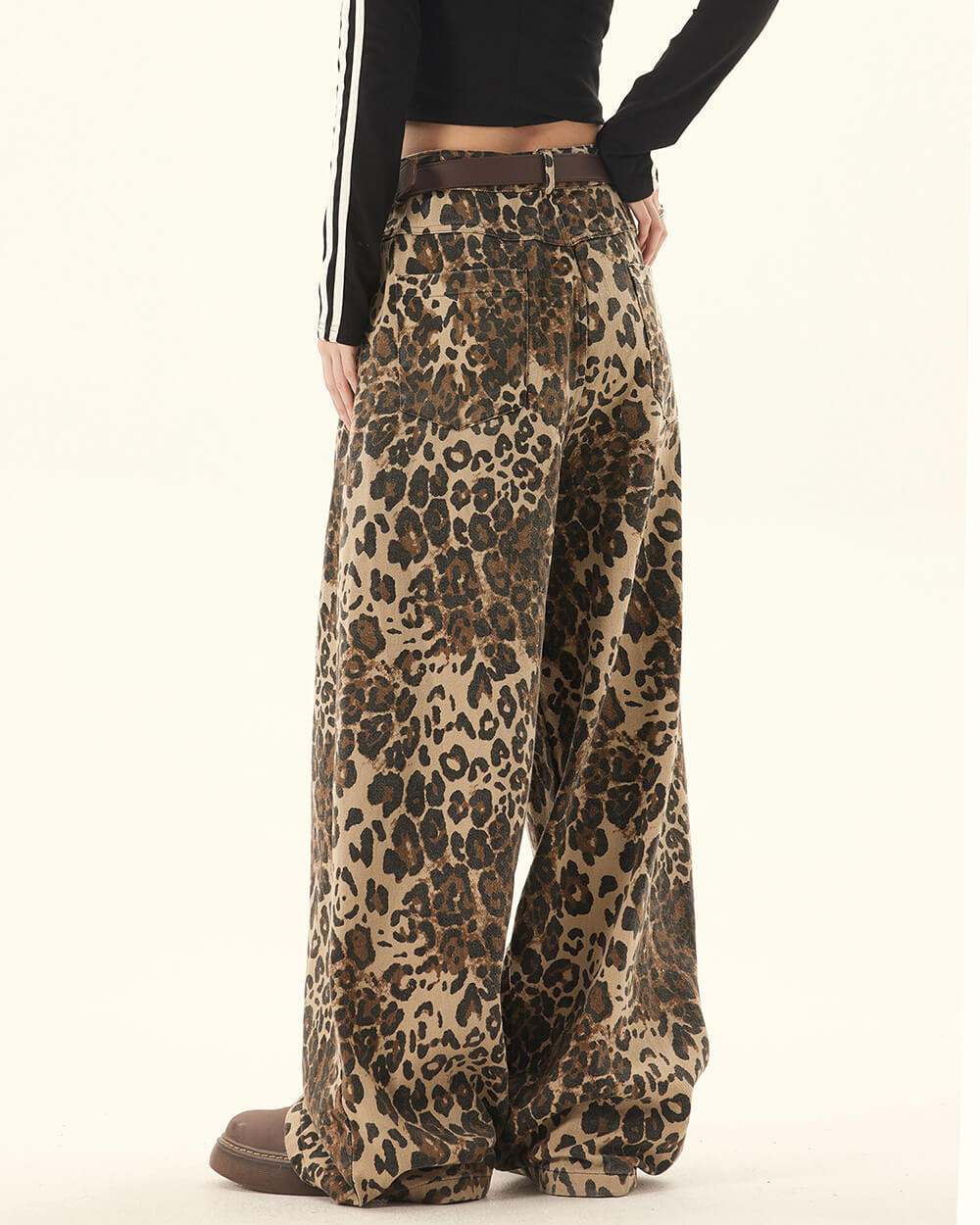 VILZSTUDIOS Wide-leg leopard print pants for streetwear fashion