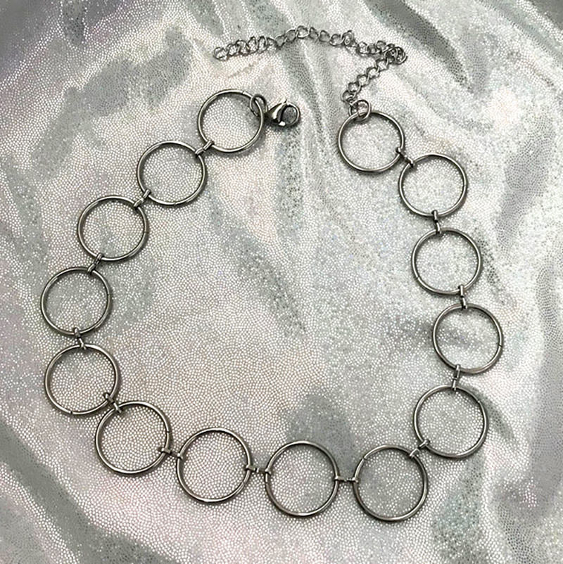 VILZSTUDIOS Fashionable O-ring choker accessory