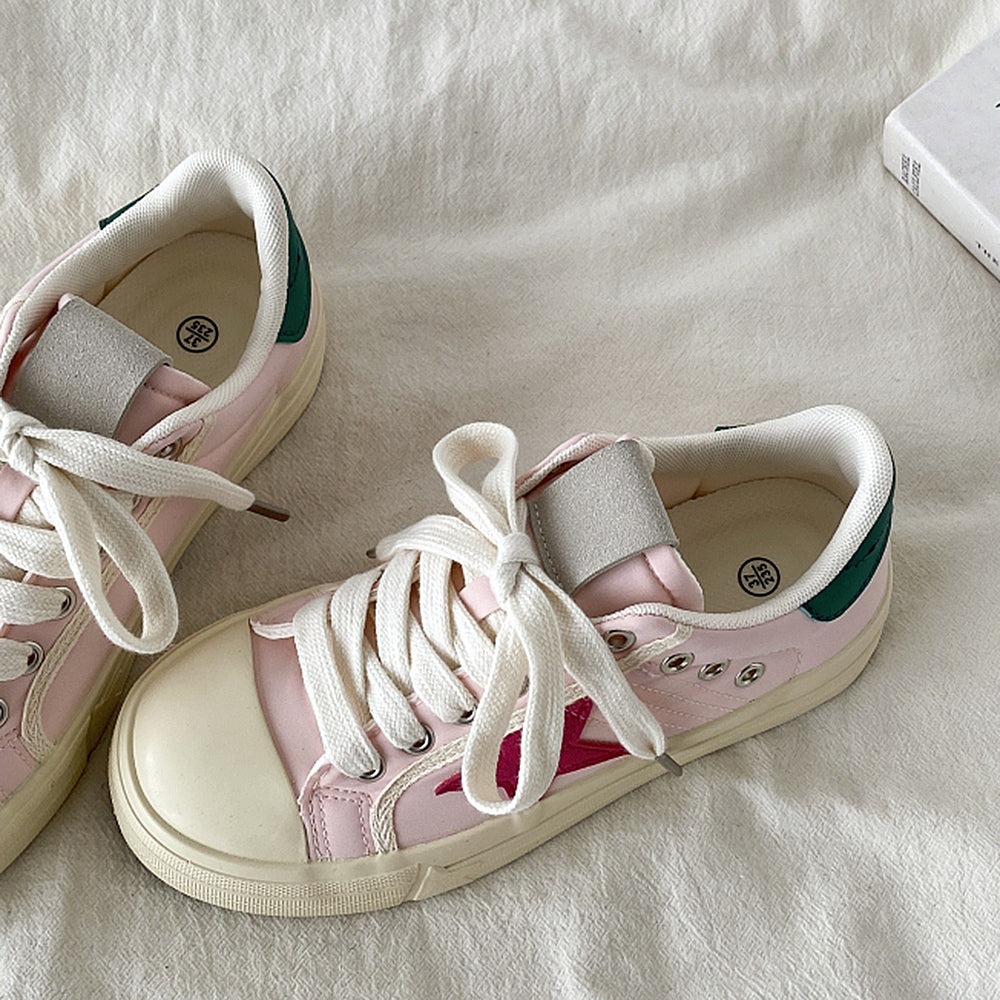 VILZSTUDIOS Vibrant sneakers with star patch and cream sole