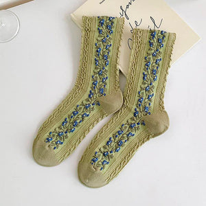 VILZSTUDIOS Stylish floral embroidery socks for everyday wear