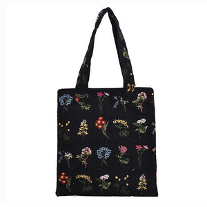 VILZSTUDIOS Stylish tote bag with floral embroidery design