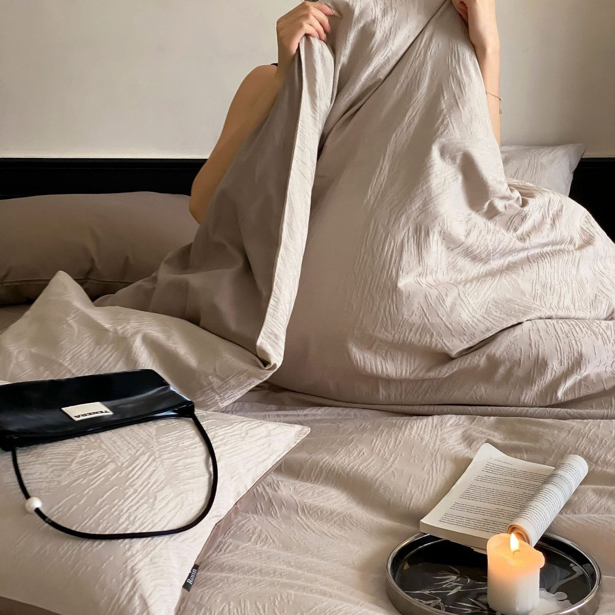 VILZSTUDIOS neutral beige and charcoal brushstroke-textured jacquard bedding set