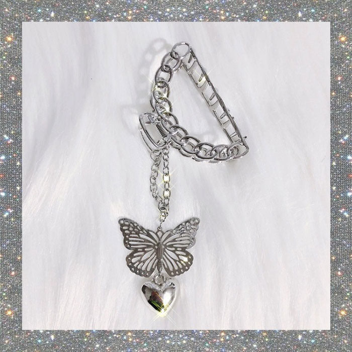 VILZSTUDIOS Butterfly grunge hair claw accessory