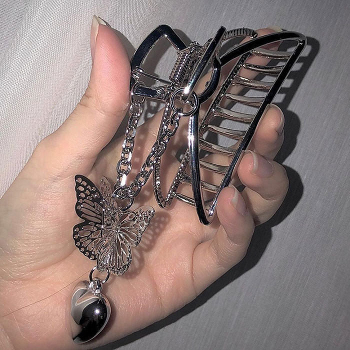 VILZSTUDIOS Butterfly grunge hair claw accessory