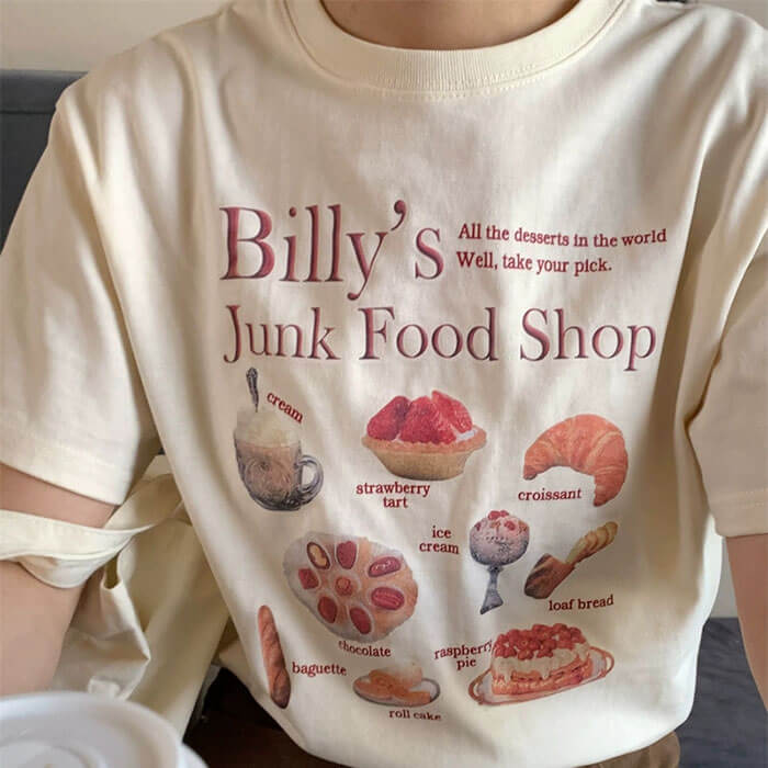 VILZSTUDIOS Casual T-shirt with Junk Food aesthetic design