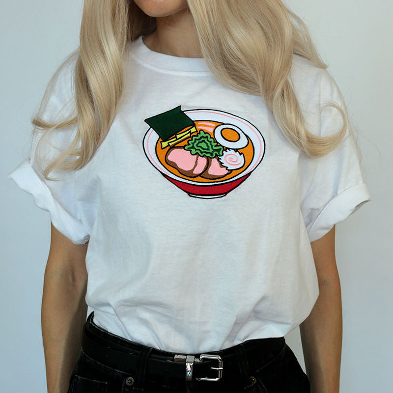 VILZSTUDIOS Trendy graphic tee for streetwear enthusiasts